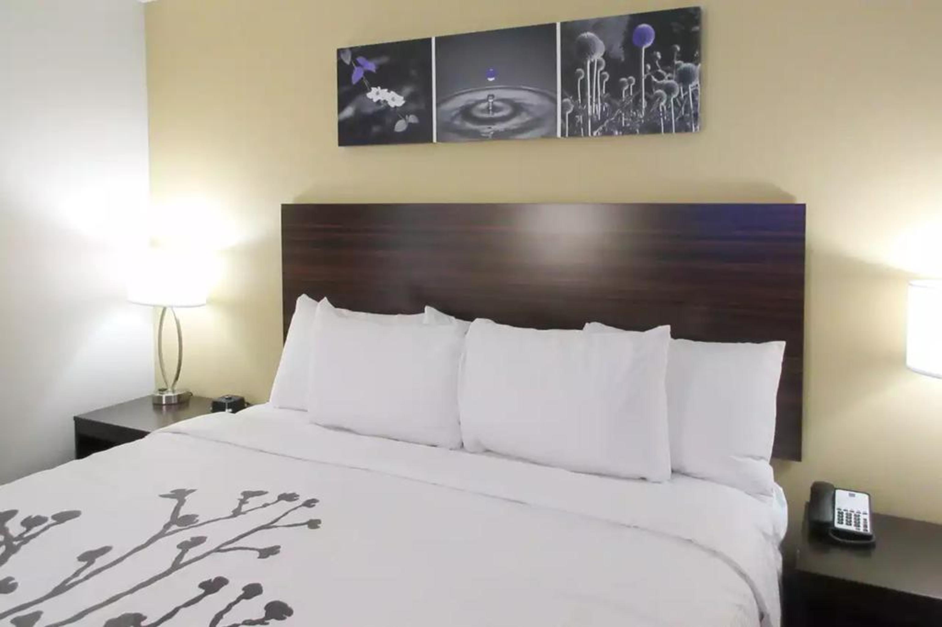 Garner Hotel Clarksville Northeast By Ihg Екстер'єр фото