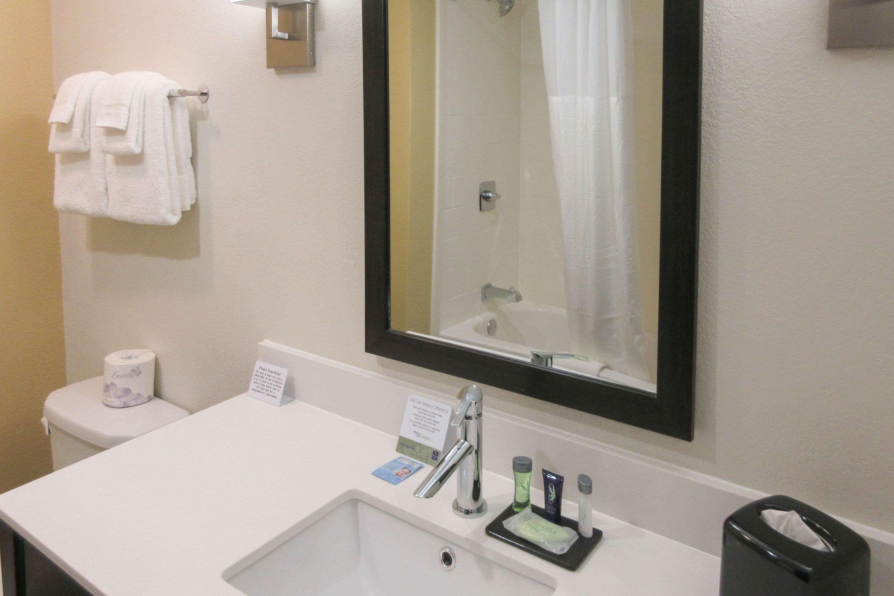 Garner Hotel Clarksville Northeast By Ihg Екстер'єр фото